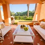 Beachfront In San Pedro - Pass The Keys Appartamento