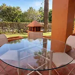 Appartamento Beachfront In San Pedro - Pass The Keys *