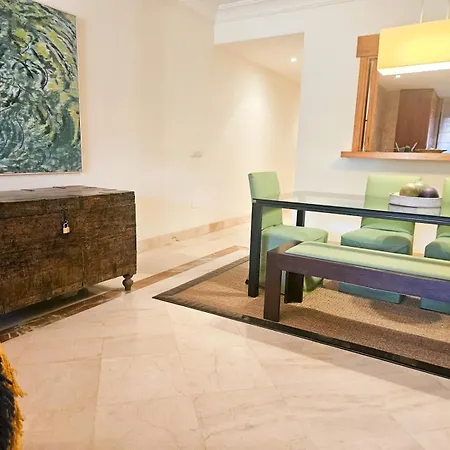 Beachfront In San Pedro - Pass The Keys * マルベーリャ