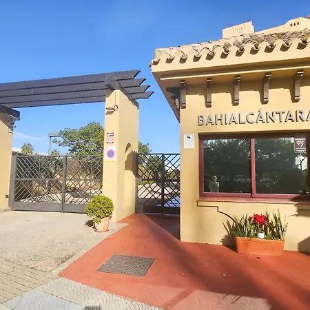 Beachfront In San Pedro - Pass The Keys Apartamento Marbella