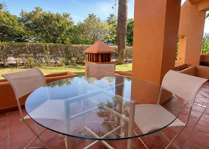 Apartment Beachfront In San Pedro - Pass The Keys *