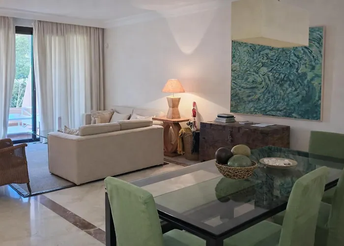 Beachfront In San Pedro - Pass The Keys ماربيا